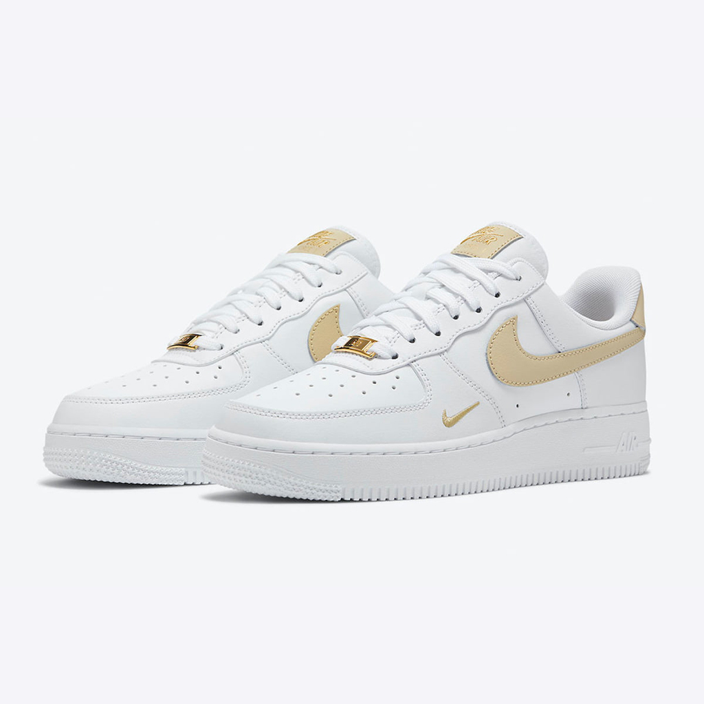 Air-Force-1-Low-Essential-White-Rattan-5