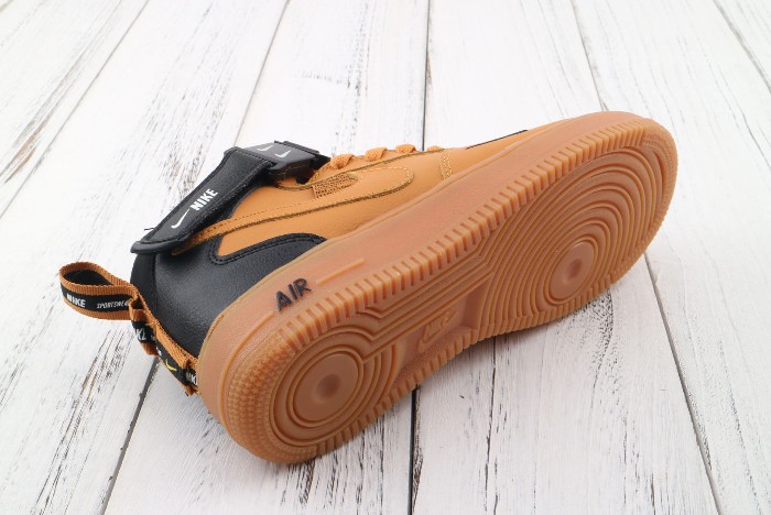 Nike_Air_Force_1_AF1_07_Mid_LV8_Wheat_Black_White_804609_107_P5